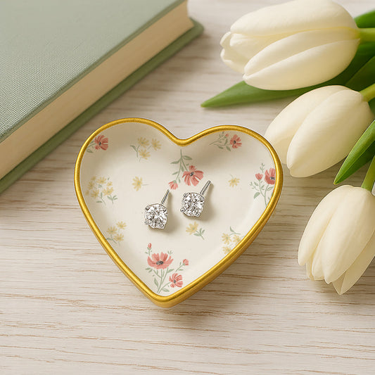 Love You 2.5" Trinket Dish & 5mm Cubic Zirconia Stud Earring Set - Juego de Aretes y Mini Joyero