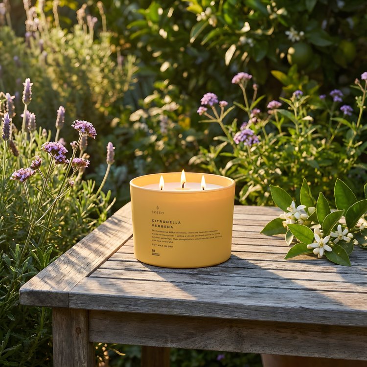 Verbena Aura Citronella Triple-Wick Candle - Vela