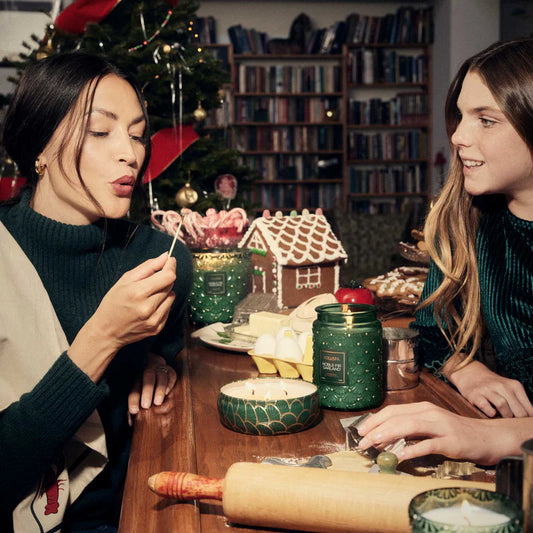 Noble Fir Garland 3 Wick Tin Candle