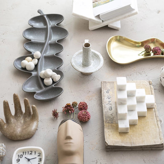 Bandeja de aluminio con forma orgánica