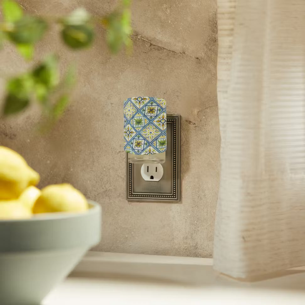 Hello, Italy! Pattern ScentPlug® Diffuser w/ Light