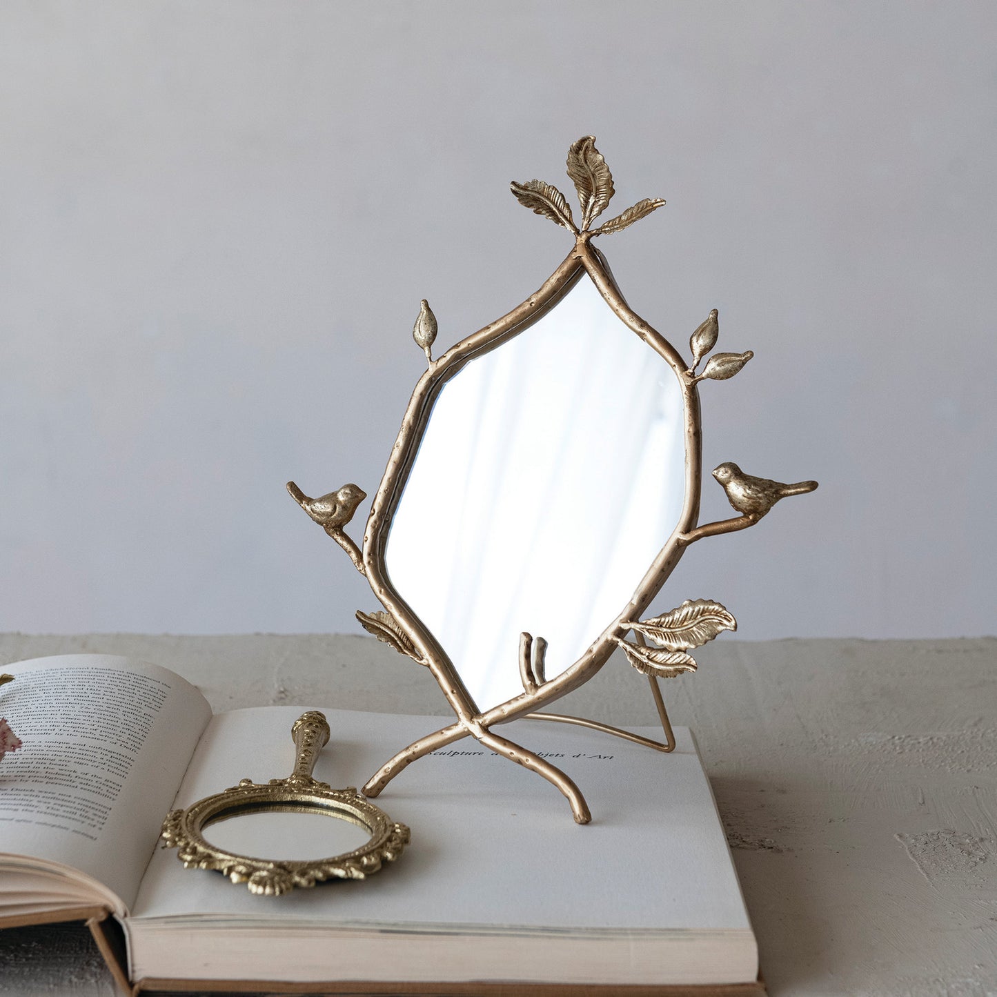MDF & Metal Twig Framed Standing Mirror with Birds & Leaves, Gold Finish / Espejo con marco de hojas y pájaros, dorado