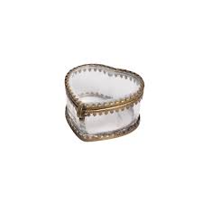 GLASS HEART BOX SCALLOPED METAL