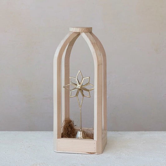 Estrella de metal con soporte, acabado dorado 4-3/4"L X 3-1/4"W X 10-1/4"H ME