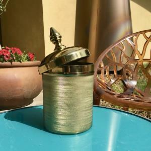 Caja De Oro Mediana 8.5 pulgs