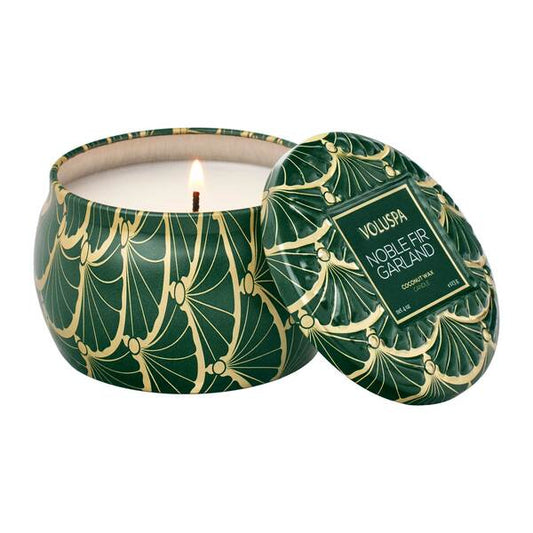 Noble Fir Garland  - Voluspa vela 4 oz