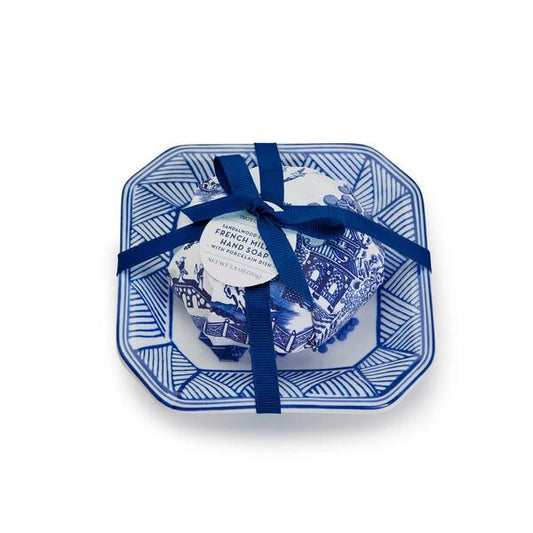 BLUE  AND WHITE WILLOW SANDALWOOD SCENTED