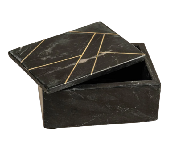 Caja de mármol negra con detalle dorados