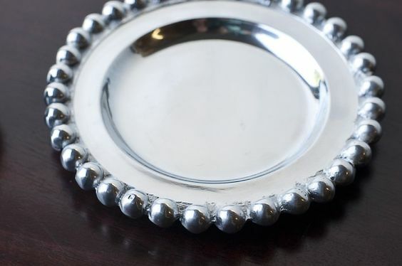 Plato redondo decorativo con cuencas