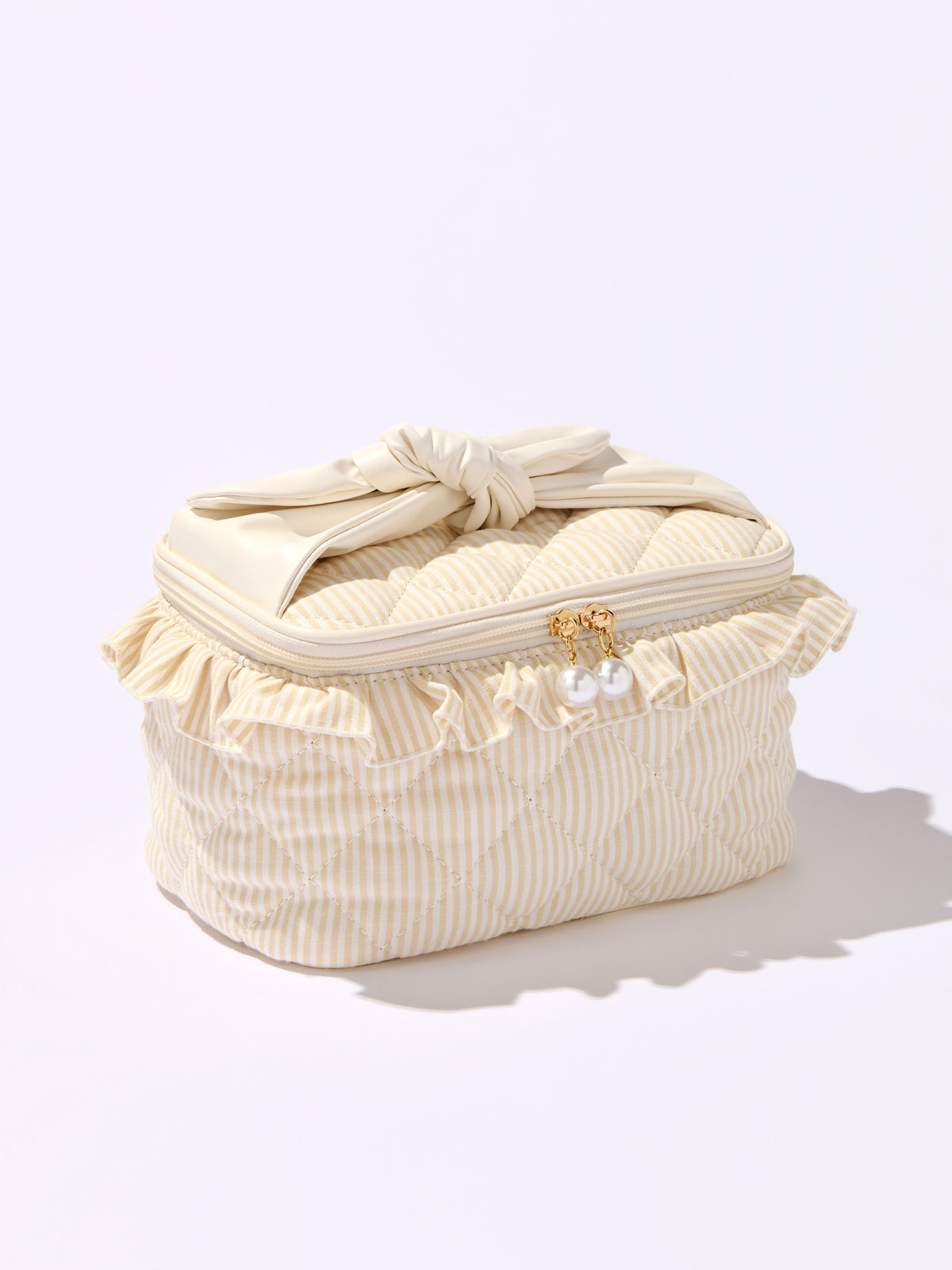 Shiraleah Ruffle Cosmetic Case, Beige - Bolso de maquillaje