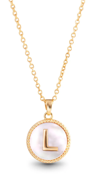 Gold Mother of Pearl Initial Necklace - Collar Bañado en Oro con Inicial