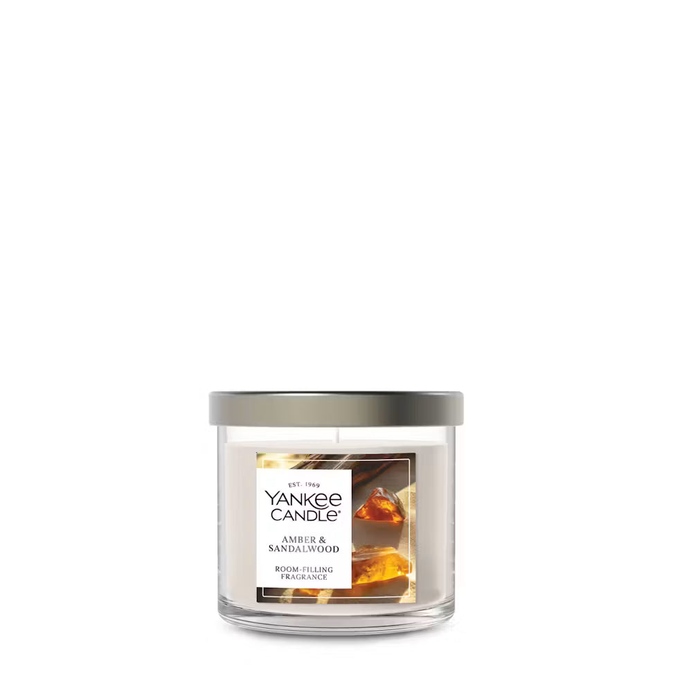 Vela Amber & Sandalwood 4.3 oz - yankee candle