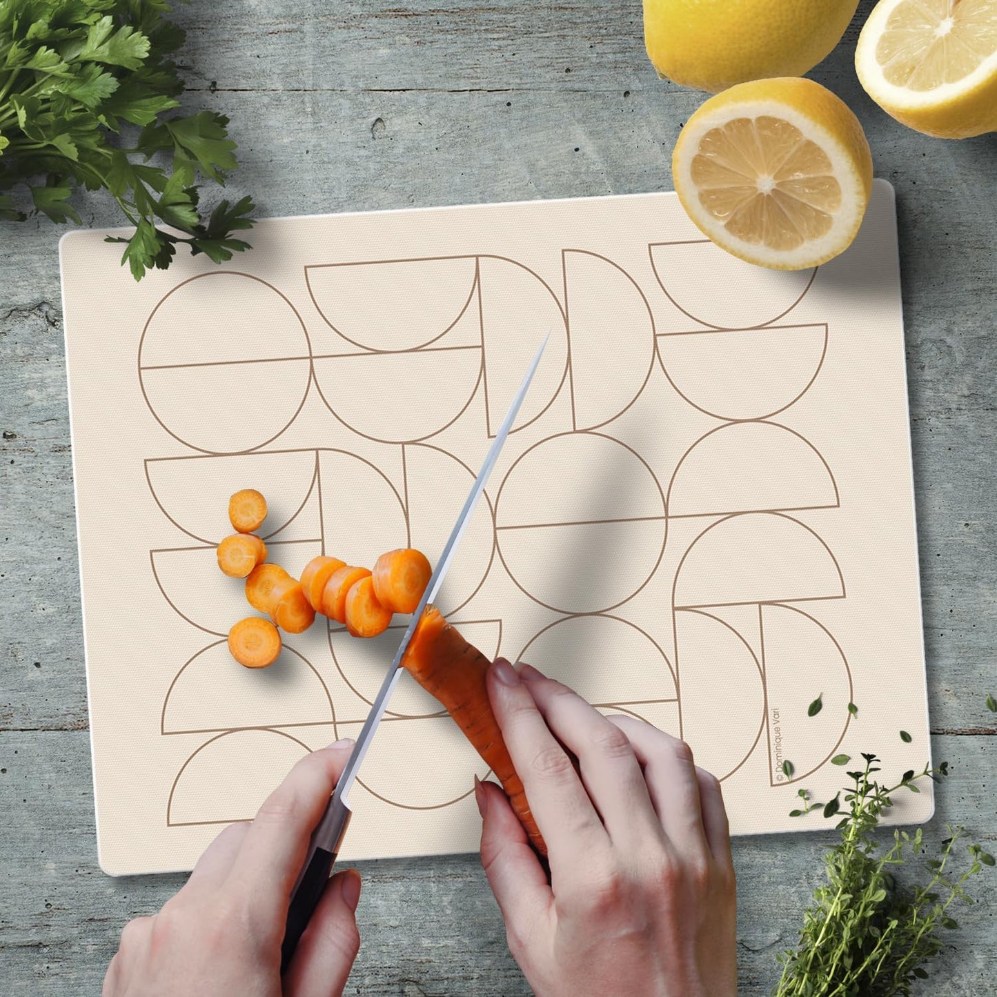Mocha Moon Cutting Board - Tabla de Cortar