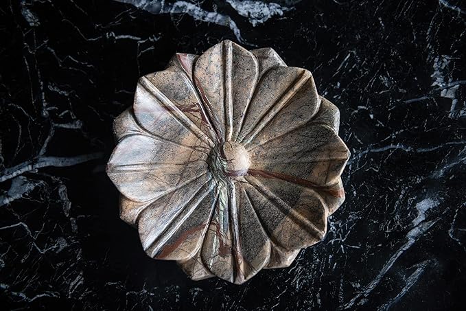 9" Round Marble Flower Dish - Plato de Mármol en Forma de Flor