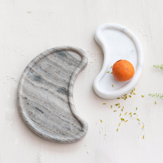 8"L x 5"W x 1"H Marble Cashew
