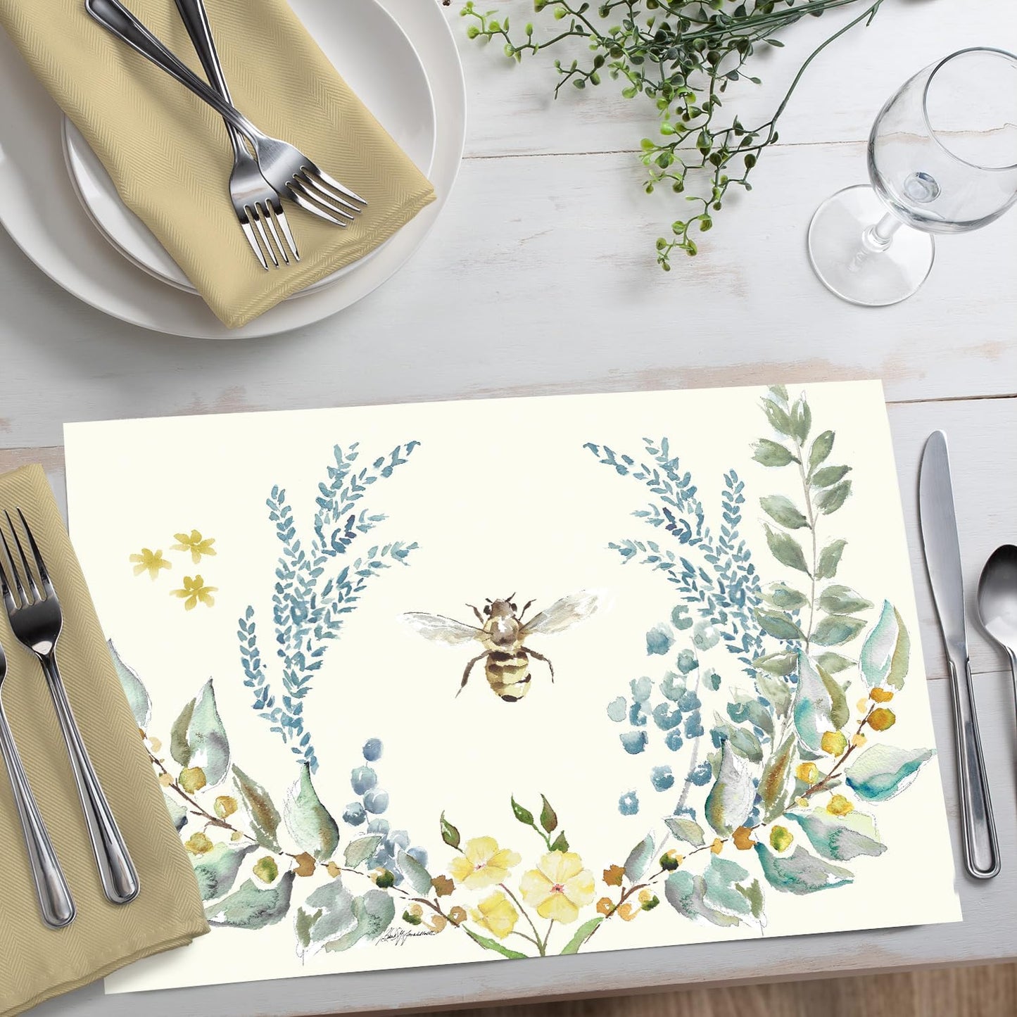 Bee Crest Paper Placemats - Manteles de Papel