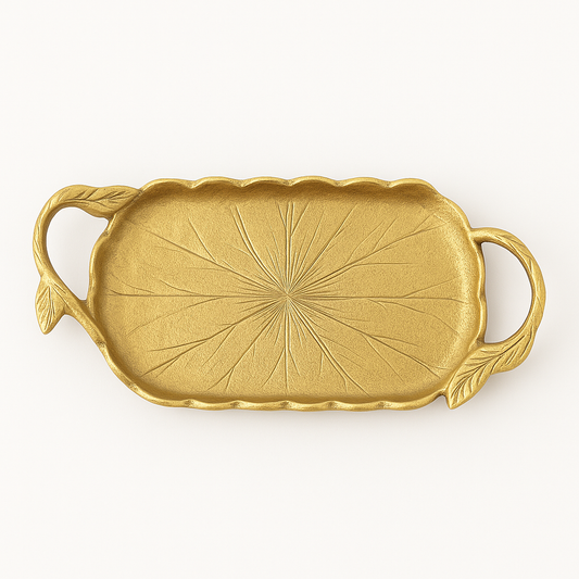 Bandeja de hoja de oro con cuencos de plata S/3