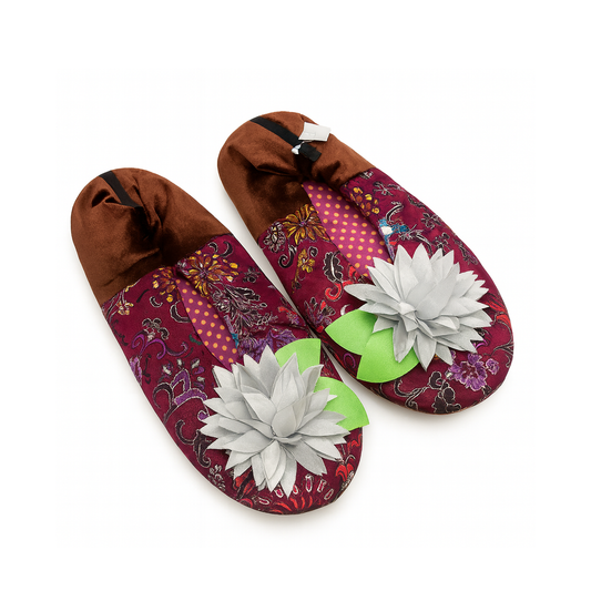 Covent Collection – Women’s Slippers in Burgundy
