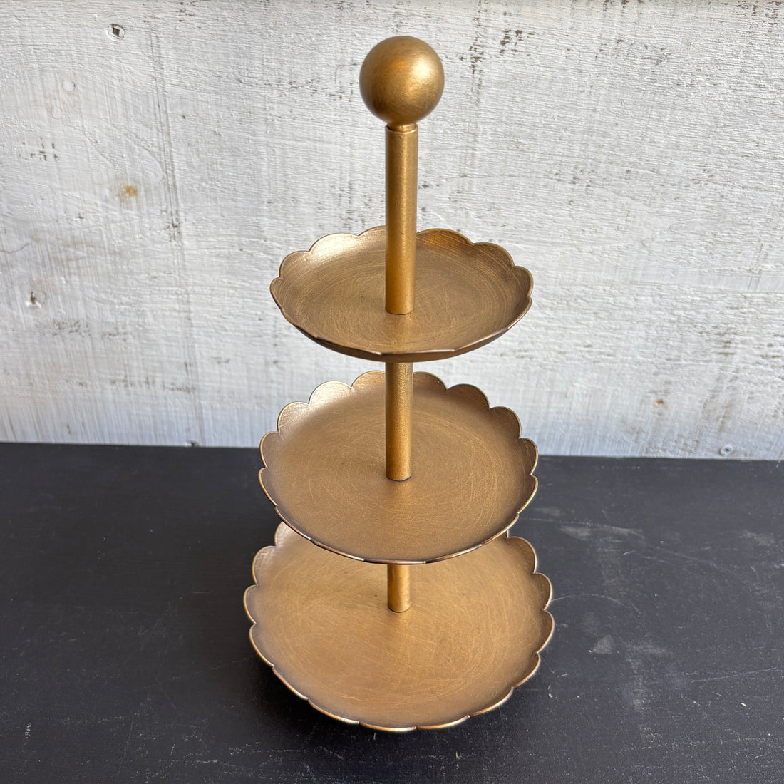 5-1/4"RDX10"H DECORATIVE METAL 3-TIER TRAY W SCALLOPED EDGES