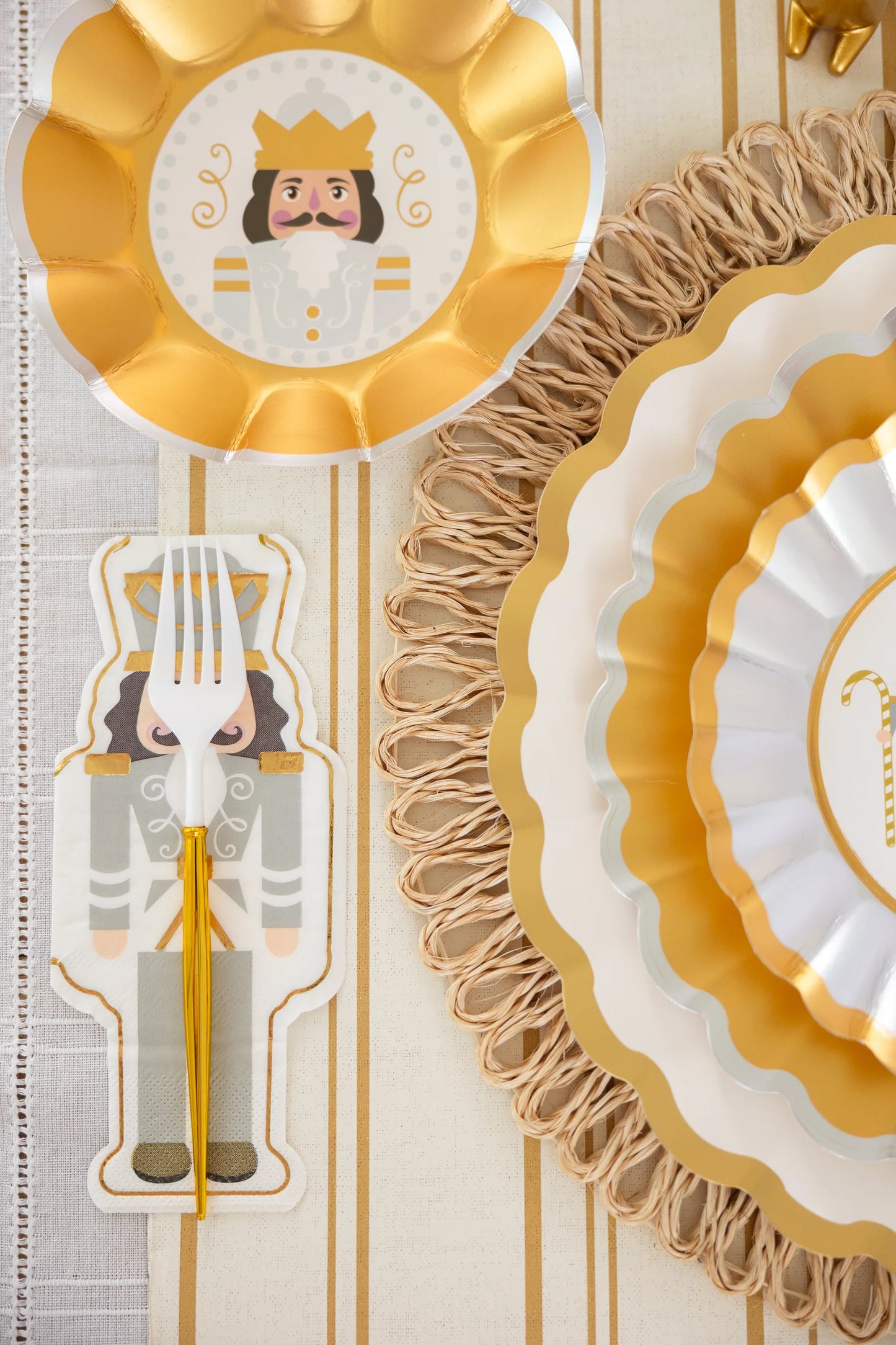 Gilded Nutcracker Guest Towel Gilded Nutcracker/16 pkg