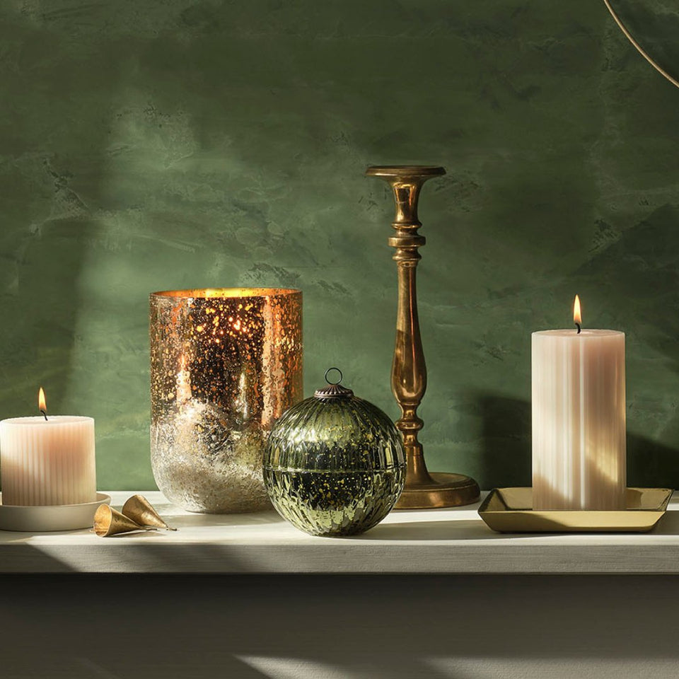 Balsam & Cedar Green Mercury Ornament Candle - Vela