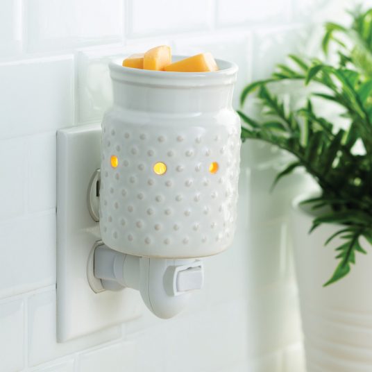 PLUGGABLE FRAGRANCE WARMER WHITE HOBNAIL - Calentador de fragancias enchufable