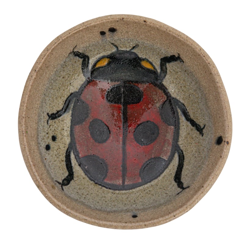 Stoneware Dish w/ Insect/Bird, 4 Styles / Plato de cerámica con insectos o pájaros en cuatro estilos