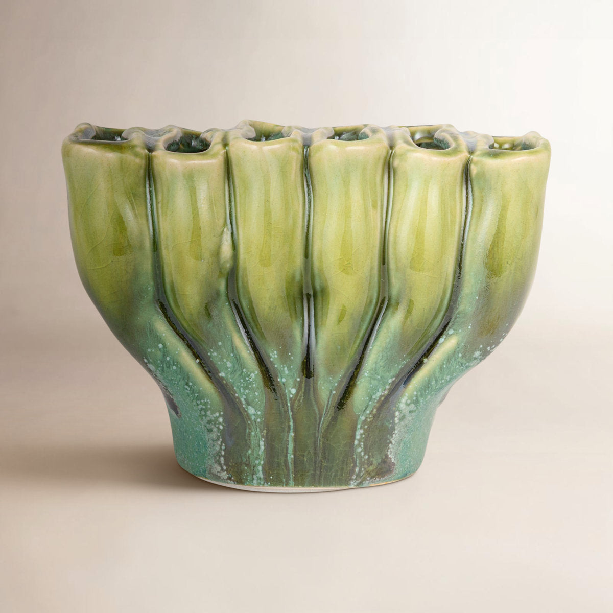 Stoneware Sculptural Vase with 6 Sections / Jarrón de cerámica con 6 secciones