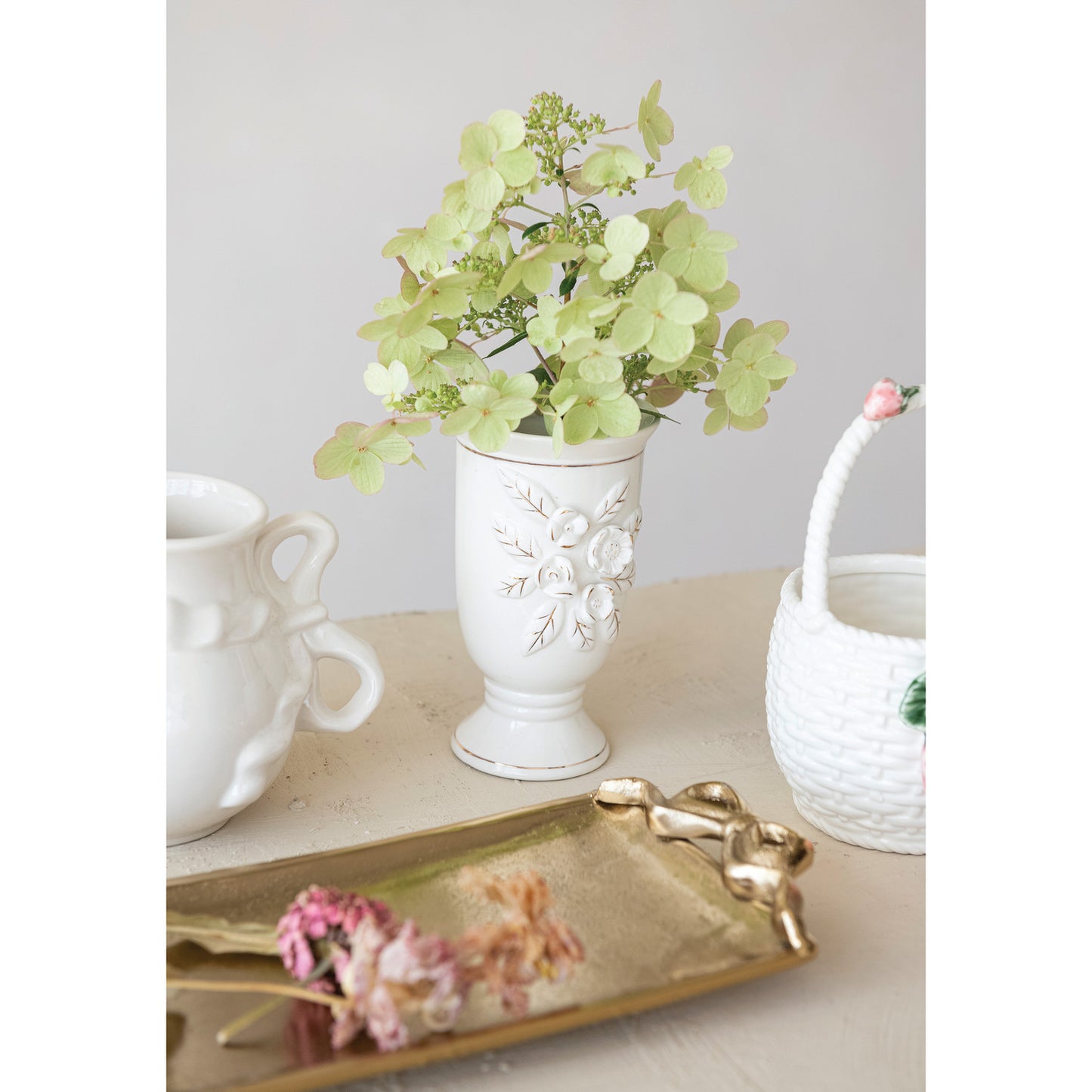 Cast Aluminum Footed Tray with Bow Shaped Handles, Gold Finish - Bandeja con asas de lazo