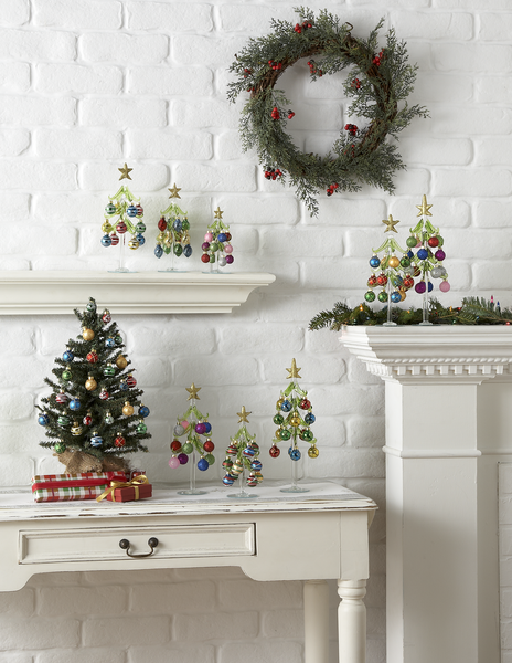 Christmas Trees with Ornaments - Árboles Navideños de Cristal