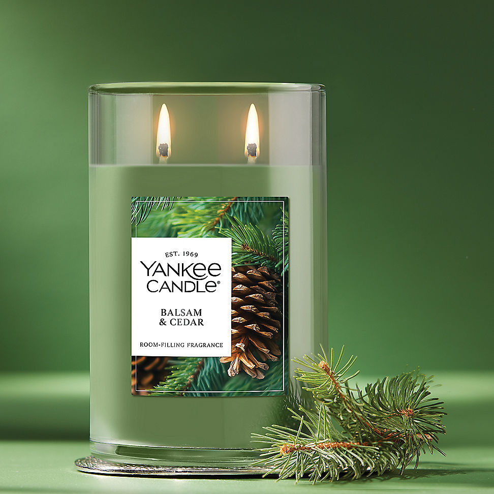Balsam & Cedar Large Tumbler Candle - Vela