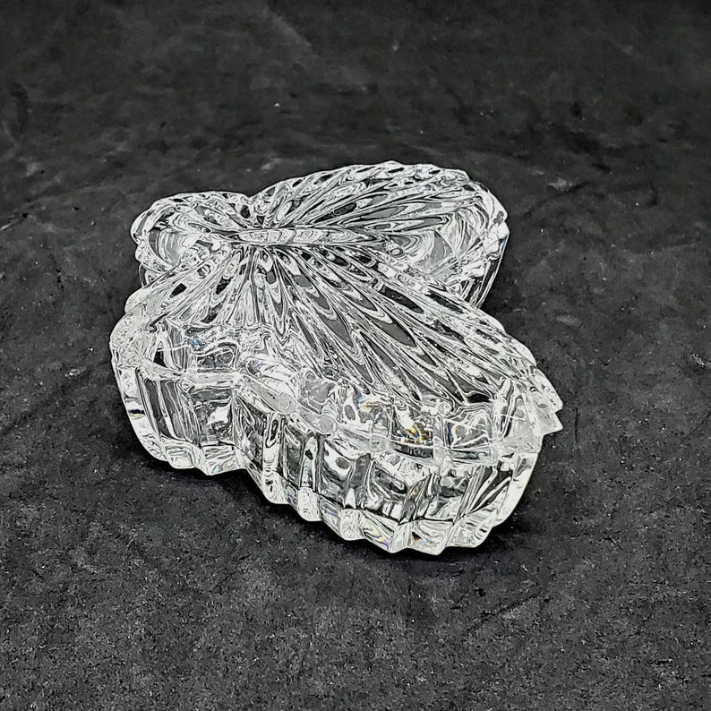Joyero vintage de cristal con forma de mariposa