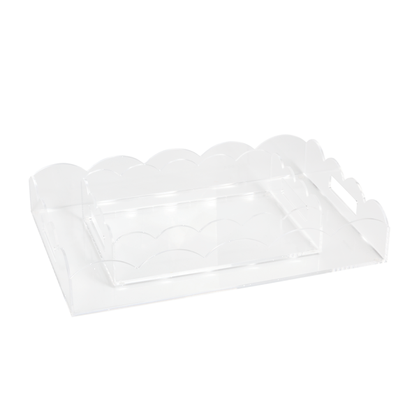 Lucite Scalloped Trays - Bandejas Transparentes