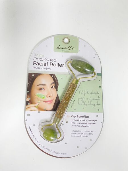 RODILLO FACIAL DE JADE DUAL SIDED