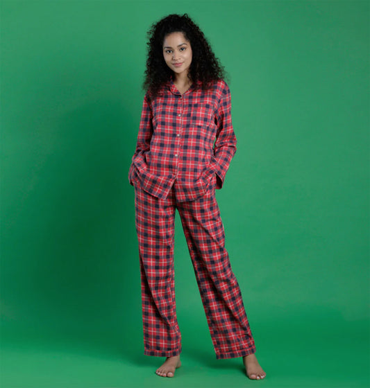 Mahogany Conjunto de pijama de franela clásico a cuadros rojo/negro para mujer